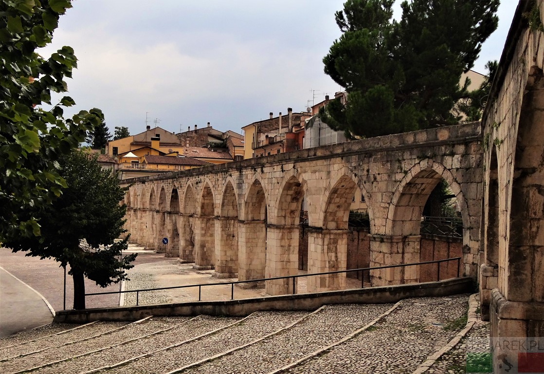 Sulmona - średniowieczny akwedukt
