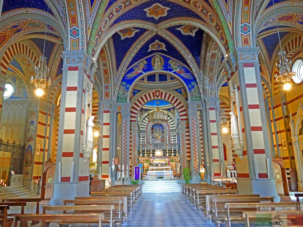Basilica Santa Margherita di Cortona - wnętrze