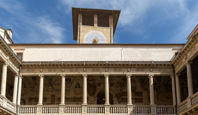 Dziedziniec Palazzo Bo, siedziby Uniwersytetu w Padwie