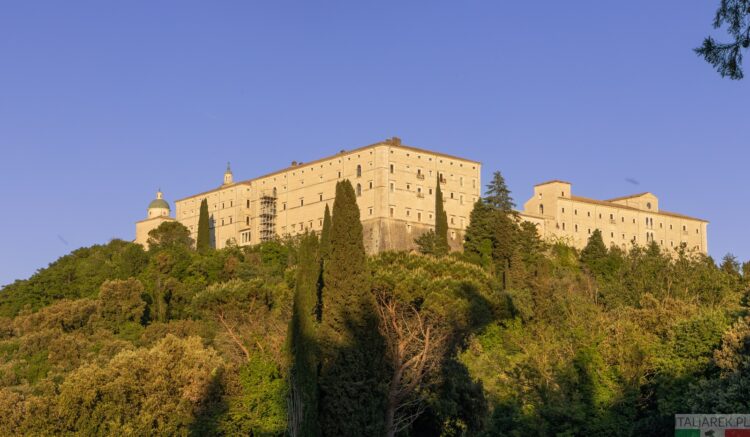 Dojazd na Monte Cassino