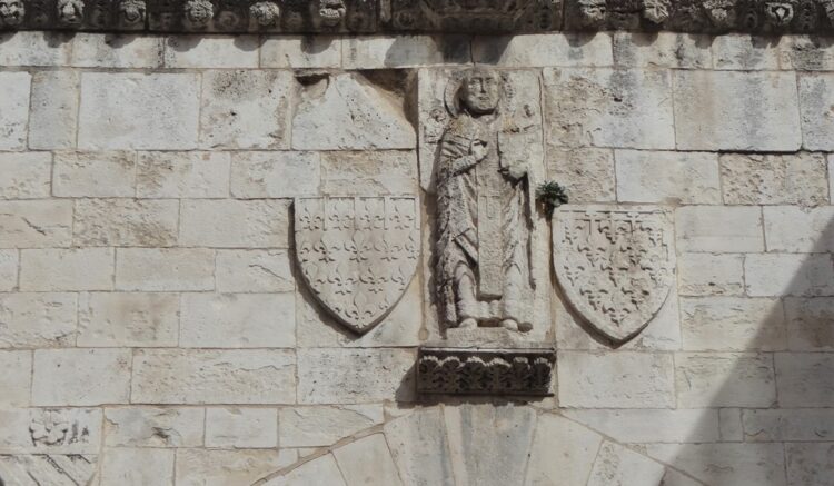 Skąd wzięły się relikwie św. Mikołaja w Bari?