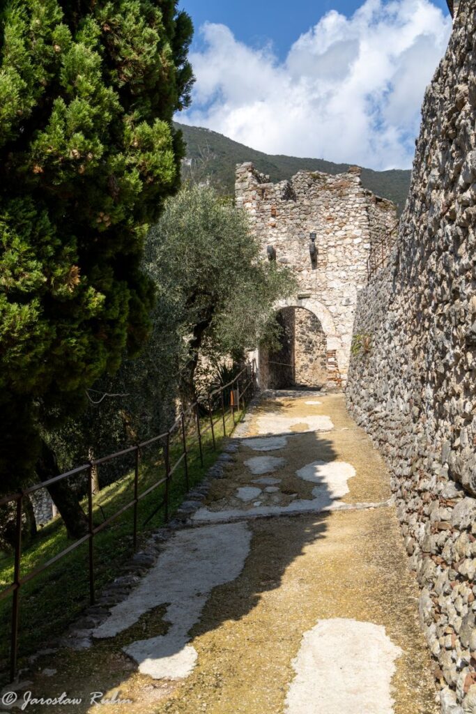 Castello di Avio